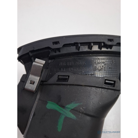 Grila de ventilatie laterala panou de bord stanga fata VOLKSWAGEN TOUAREG 7LA, 7L6, 7L7 2002 - 2013 V6 TDI BKS, CATA 7L6819704M
