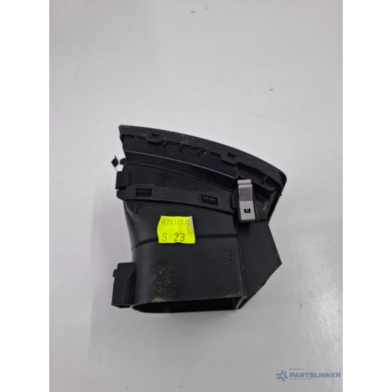 Grila de ventilatie laterala panou de bord stanga fata VOLKSWAGEN TOUAREG 7LA, 7L6, 7L7 2002 - 2013 V6 TDI BKS, CATA 7L6819704M