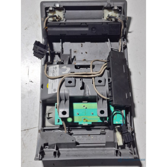Plafoniera VOLKSWAGEN TOUAREG 7LA, 7L6, 7L7 2002 - 2013 V6 TDI BKS, CATA 7L0868403,7L6867508F