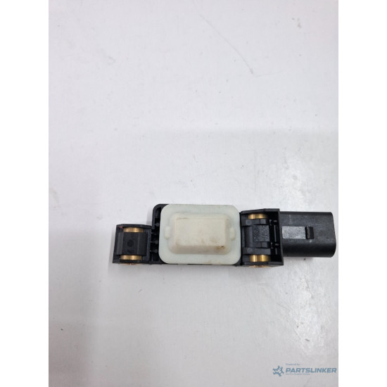 Senzor de impact airbag VOLKSWAGEN TOUAREG 7LA, 7L6, 7L7 2002 - 2013 V6 TDI BKS, CATA 4b0959643