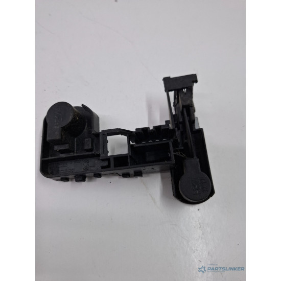 Carcasa suport becuri stopuri VOLKSWAGEN TOUAREG 7LA, 7L6, 7L7 2002 - 2013 V6 TDI BKS, CATA 7l6945259