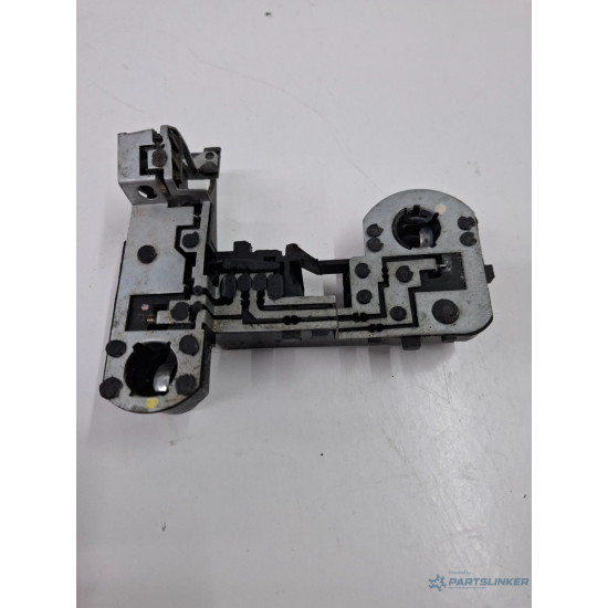Carcasa suport becuri stopuri VOLKSWAGEN TOUAREG 7LA, 7L6, 7L7 2002 - 2013 V6 TDI BKS, CATA 7l6945259