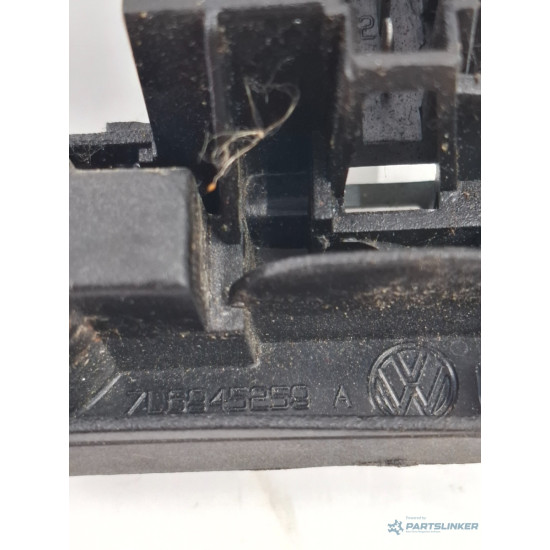 Carcasa suport becuri stopuri VOLKSWAGEN TOUAREG 7LA, 7L6, 7L7 2002 - 2013 V6 TDI BKS, CATA 7l6945259