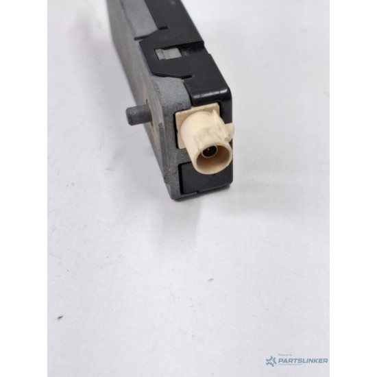 Amplificator semnal antena VOLKSWAGEN TOUAREG 7LA, 7L6, 7L7 2002 - 2013 V6 TDI BKS, CATA 7l6035552