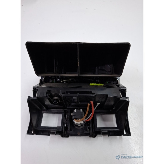 Grila de ventilatie spate VOLKSWAGEN TOUAREG 7LA, 7L6, 7L7 2002 - 2013 V6 TDI BKS, CATA 7l6819203