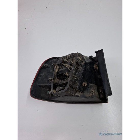Lampa spate / Stop dreapta spate VOLKSWAGEN TOUAREG 7LA, 7L6, 7L7 2002 - 2013 V6 TDI BKS, CATA 7l6945096