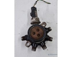 Distribuitor combustibil RENAULT KANGOO KC0/1_ 1997 - >, RENAULT SCENIC II JM0/1_ 2003 - >, RENAULT Symbol I [ 1998 - 2008 ], RENAULT CLIO II BB0/1/2_, CB0/1/2_ 1998 - >, RENAULT LOGAN I LS_ 2004 - > 1.5 dCi K9K 796 8200057345