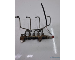 Rampa injectoare FORD FOCUS Saloon DFW 1999 - 2007 16V FYDA, FYDB, FYDC, FYDD, FYDH 9654592680