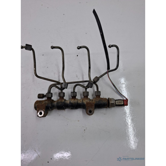 Rampa injectoare FORD FOCUS Saloon DFW 1999 - 2007 16V FYDA, FYDB, FYDC, FYDD, FYDH 9654592680