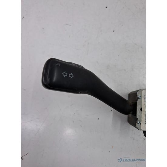 Maneta stergatoare lampa de semnalizare VOLKSWAGEN GOLF IV 1J1 1997 - 2007 953513