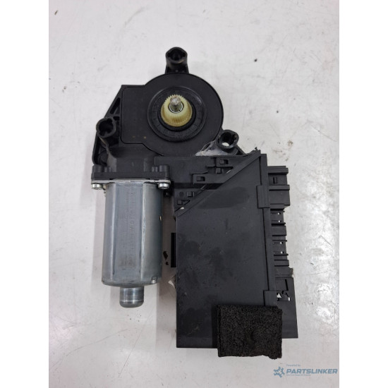 Motoras regulator geam portiera fata stanga fata VOLKSWAGEN TOUAREG 7LA, 7L6, 7L7 2002 - 2013
