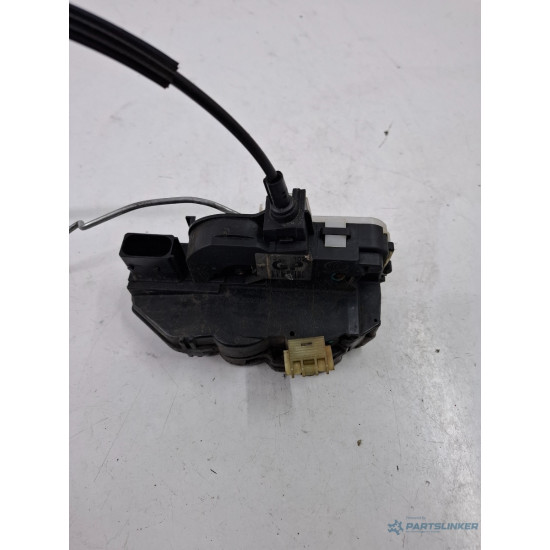 Broasca usa dreapta fata OPEL INSIGNIA Estate G09 2008 - 2017 CDTI A 20 DTE
