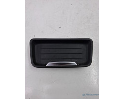 Suport  pahare fata BMW 3 VI Touring F31 2011 - >, BMW X1 I E84 2009 - 2015, BMW X4 F26 2013 - 2018, BMW 3 VI F30, F80 2011 - 2018 320 d B47 D20 A, N47 D20 C