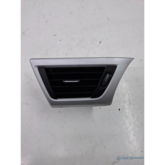 Grila de ventilatie laterala panou de bord BMW 3 VI F30, F80 2011 - 2018 320 d B47 D20 A, N47 D20 C