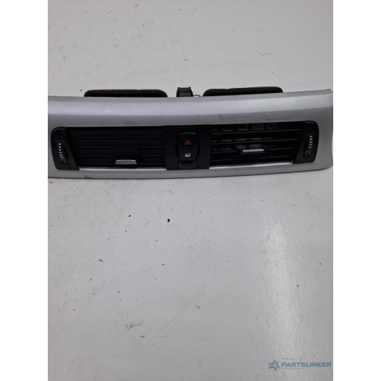 Grila de ventilatie bord centrala BMW 3 VI Touring F31 2011 - >, BMW 3 VI F30, F80 2011 - 2018 320 d B47 D20 A, N47 D20 C