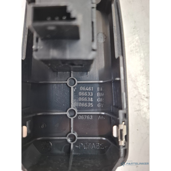 Butoane geamuri electrice dreapta fata BMW 1 E81 2006 - 2012 15939961