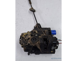 Broasca usa stanga spate SEAT IBIZA IV 6L1 2002 - 2009, SEAT CORDOBA III 6L2 2002 - 2009, VOLKSWAGEN POLO 9N_ 2001 - 2012, SKODA FABIA 6Y2 1999 - 2008 3b4839015ag