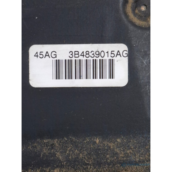 Broasca usa stanga spate SEAT IBIZA IV 6L1 2002 - 2009, SEAT CORDOBA III 6L2 2002 - 2009, VOLKSWAGEN POLO 9N_ 2001 - 2012, SKODA FABIA 6Y2 1999 - 2008 3b4839015ag