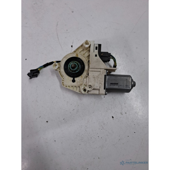 Motoras geam pivotant dreapta spate AUDI A6/S6 III Saloon 4F2, C6 2004 - 2011 4f0959802
