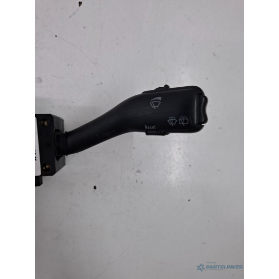 Maneta stergatoare lampa de semnalizare VOLKSWAGEN PASSAT Estate 3B5 1997 - 2001 8l0953513