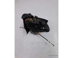 Broasca usa stanga spate AUDI A4 II 8E2, B6 2000 - 2005 8e0839349