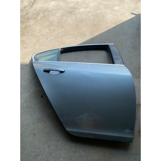 Usa  Portiera spate dreapta spate OPEL INSIGNIA G09 2008 - 2017