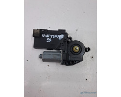 Motoras geam pivotant stanga spate VOLKSWAGEN TOUAREG 7LA, 7L6, 7L7 2002 - 2013