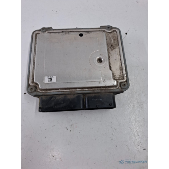 ECU modul/unitate de control motor VOLKSWAGEN PASSAT Variant 3B6 2000 - 2005 03g906021