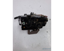 Broasca usa dreapta fata AUDI A4 II 8E2, B6 2000 - 2005 2.0 ALT
