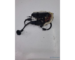 Broasca usa stanga fata VOLKSWAGEN TOUAREG 7LA, 7L6, 7L7 2002 - 2013