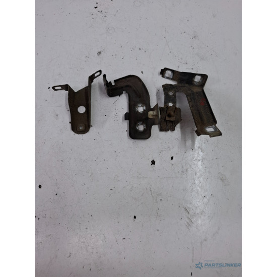 Suport de fixare aripa stanga BMW 3 VI F30, F80 2011 - 2018 320 d B47 D20 A, N47 D20 C