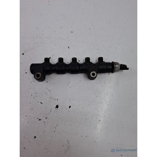Rampa injectoare  FORD FIESTA V JH_, JD_ 2001 - 2010 TDCi F6JA, F6JB, FORD FOCUS II DA_, HCP, DP 2004 - 2013 1.6 TDCi G8DA, G8DB, G8DD, G8DE, G8DF 9654592680