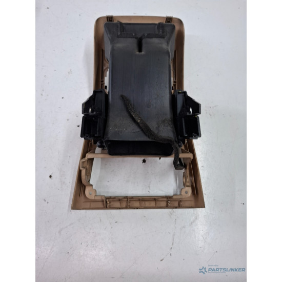 Alte piese consola centrala (tunel) spate MERCEDES-BENZ M-CLASS W163 1998 - 2005 ML 270 CDI OM 612.963