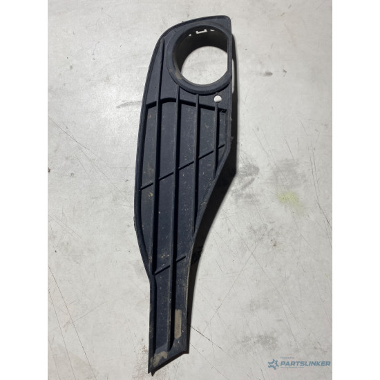 Grila/ornament lampa ceata fata dreapta BMW 3 VI Touring F31 2011 - >, BMW 3 VI F30, F80 2011 - 2018