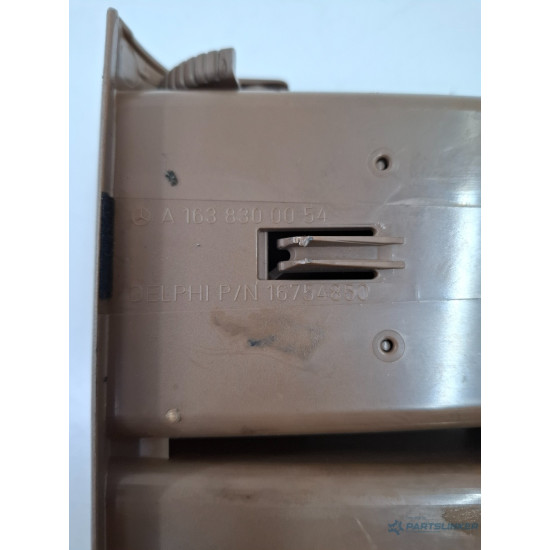 Grila de ventilatie bord centrala MERCEDES-BENZ M-CLASS W163 1998 - 2005 A1638300054