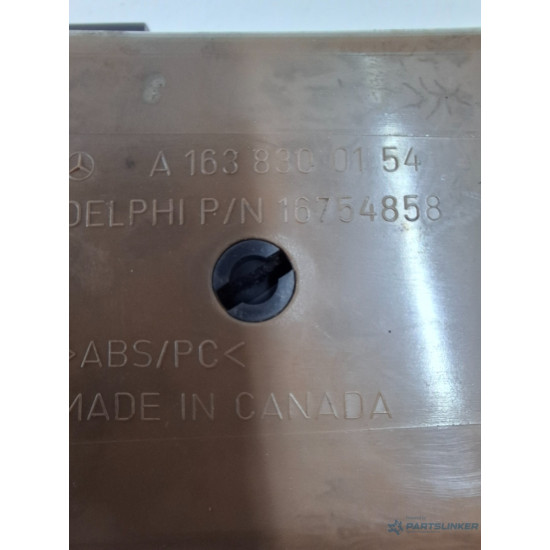 Grila de ventilatie laterala panou de bord stanga fata MERCEDES-BENZ M-CLASS W163 1998 - 2005 a1638300154
