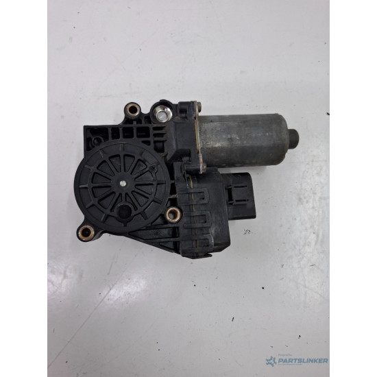 Motoras geam stanga spate AUDI A6 II Avant 4B5, 4B6, C5 1997 - 2005 TDI AKE, BAU, BDH 0130821784