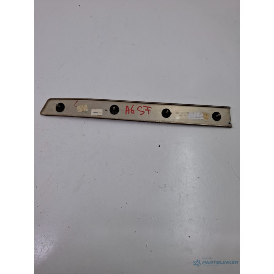 Ornamente portiera fata stanga fata AUDI A6 II Avant 4B5, 4B6, C5 1997 - 2005 TDI AKE, BAU, BDH