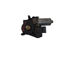 Motoras geam stanga fata AUDI A6 II Avant 4B5, 4B6, C5 1997 - 2005 TDI AKE, BAU, BDH 0130821775