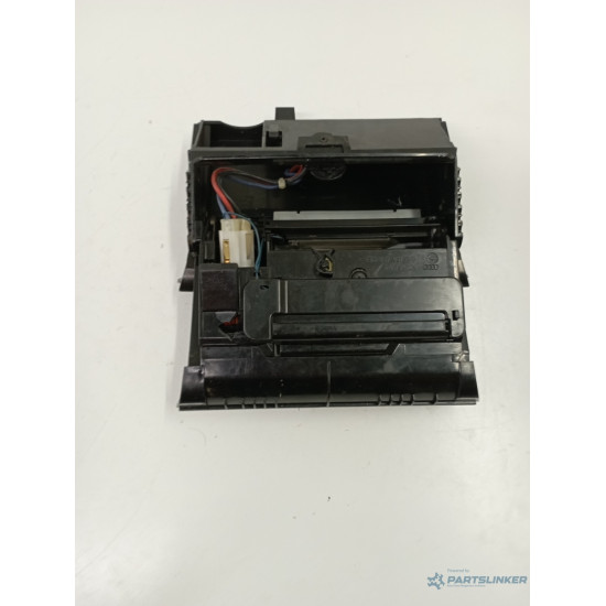 Scrumiera (fata) AUDI A6 II 4B2, 4B4, C5 1997 - 2005 4b0857951f