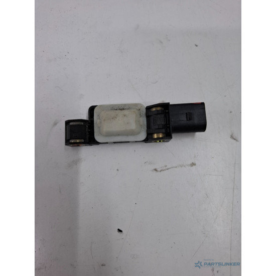 Senzor de impact airbag dreapta fata AUDI A6 II 4B2, 4B4, C5 1997 - 2005 2.5 TDI AKE, BAU, BDH, BND 4b0959643e