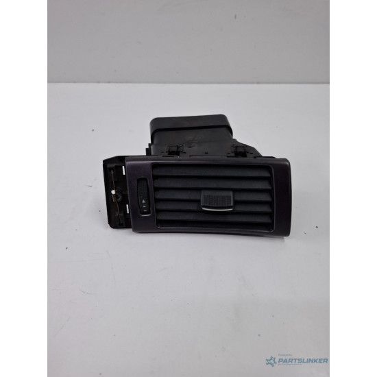 Grila de ventilatie laterala panou de bord dreapta fata AUDI A6 II 4B2, 4B4, C5 1997 - 2005