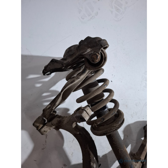 Fuzeta dreapta fata AUDI A6 II 4B2, 4B4, C5 1997 - 2005 2.5 TDI AKE, BAU, BDH, BND