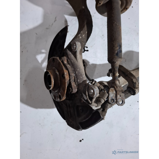Fuzeta dreapta fata AUDI A6 II 4B2, 4B4, C5 1997 - 2005 2.5 TDI AKE, BAU, BDH, BND