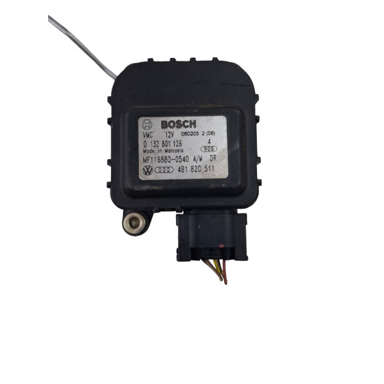 Motoras/actuator clapeta aer VOLKSWAGEN POLO 9N_ 2001 - 2012 TDI AMF, BAY BOSCH 0132801126