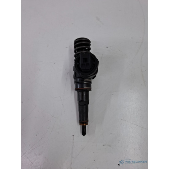 Injector AUDI A4 Saloon 8D2, B5 1994 - 2001 1.9 TDI AJM 0414720007