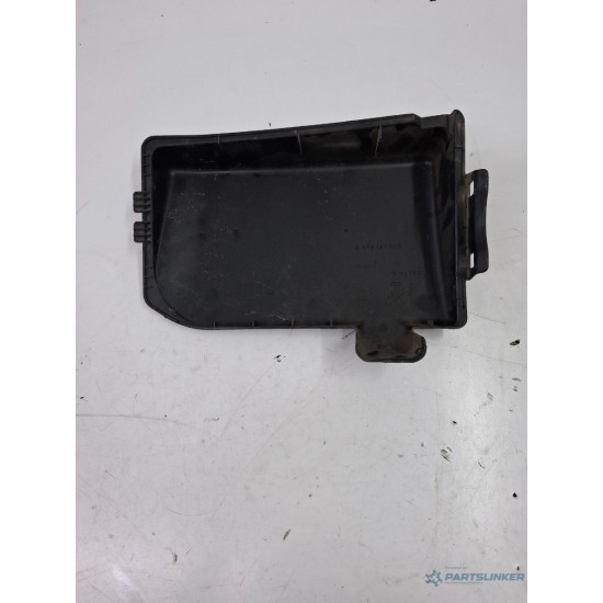 Capac tavita cutie baterie VOLKSWAGEN POLO 9N_ 2001 - 2012 6q0915429