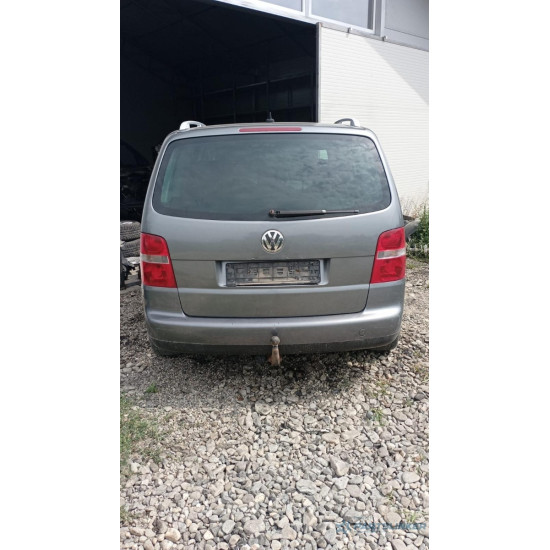 Dezmembrez VOLKSWAGEN TOURAN 1T1, 1T2 2005 2.0 TDI 16V BKD 103KW|140HP