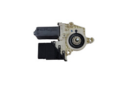 Motoras geam dreapta spate VOLKSWAGEN TOURAN 1T1, 1T2 2003 - 2010 TDI 16V BKD 1k0959704b