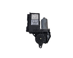 Motoras geam stanga spate AUDI A4 III 8EC, B7 2004 - 2008 TDI BPW 8e0959801a